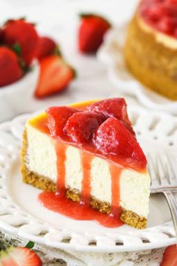 Cheesecake with Strawberries